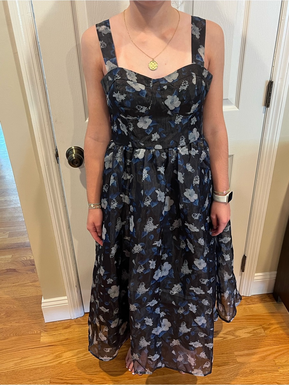 NWT Lulus Size S Black maxi Floral Party Dress with Blue & White flowers